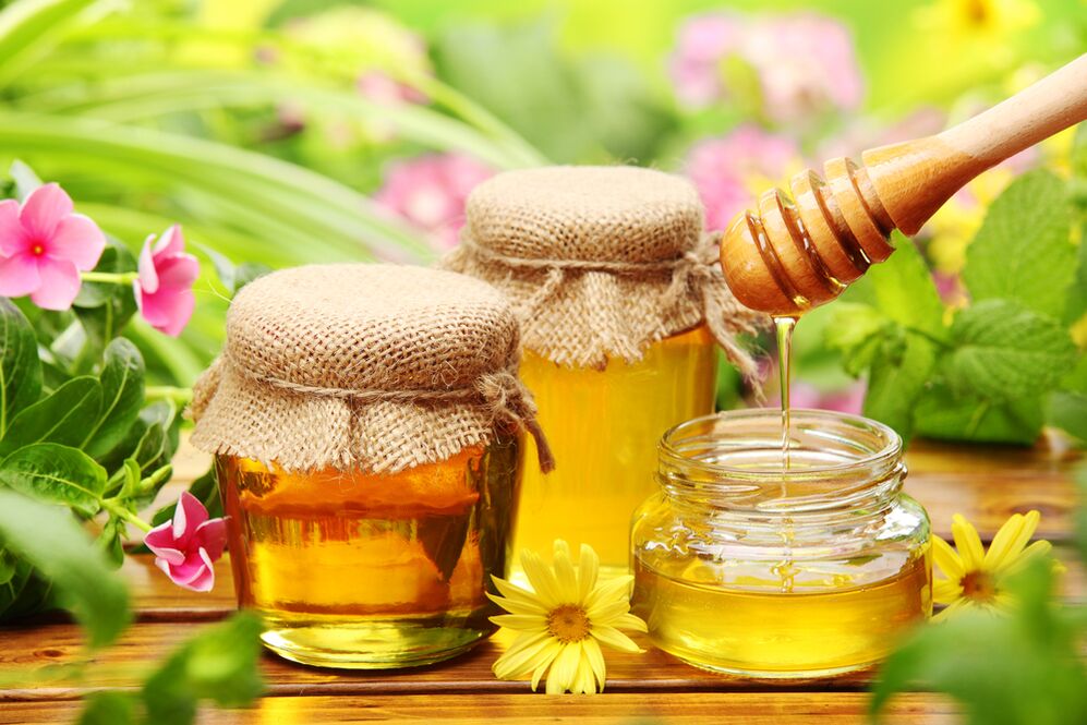 Honey is a folk anthelmintic remedy that eliminates parasites in adults and children. 